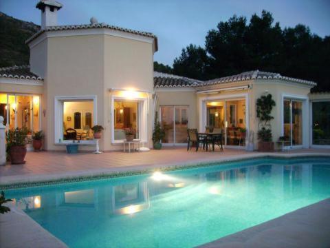 VILLA LUXUEUSE Dénia - B&B Denia