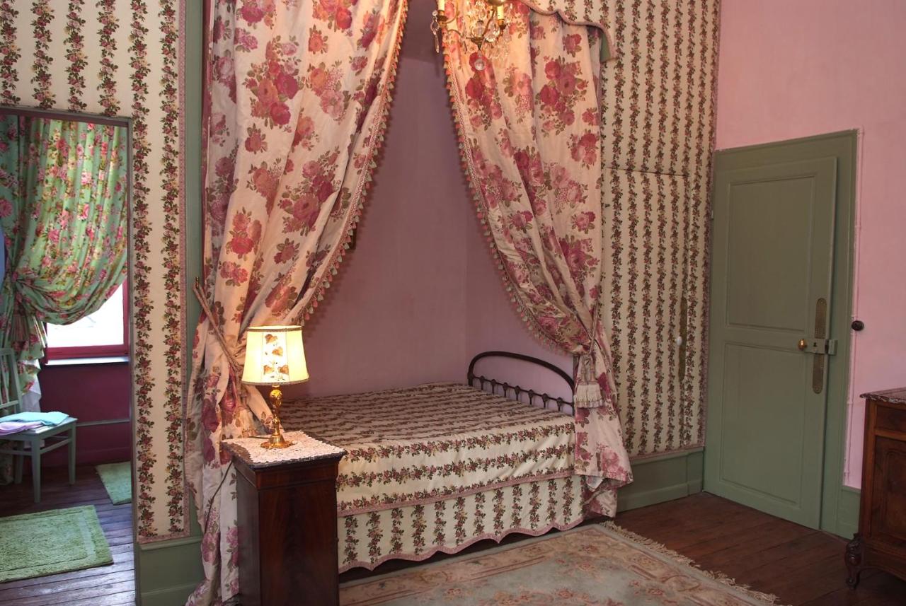 Twin Room with Private Bathroom