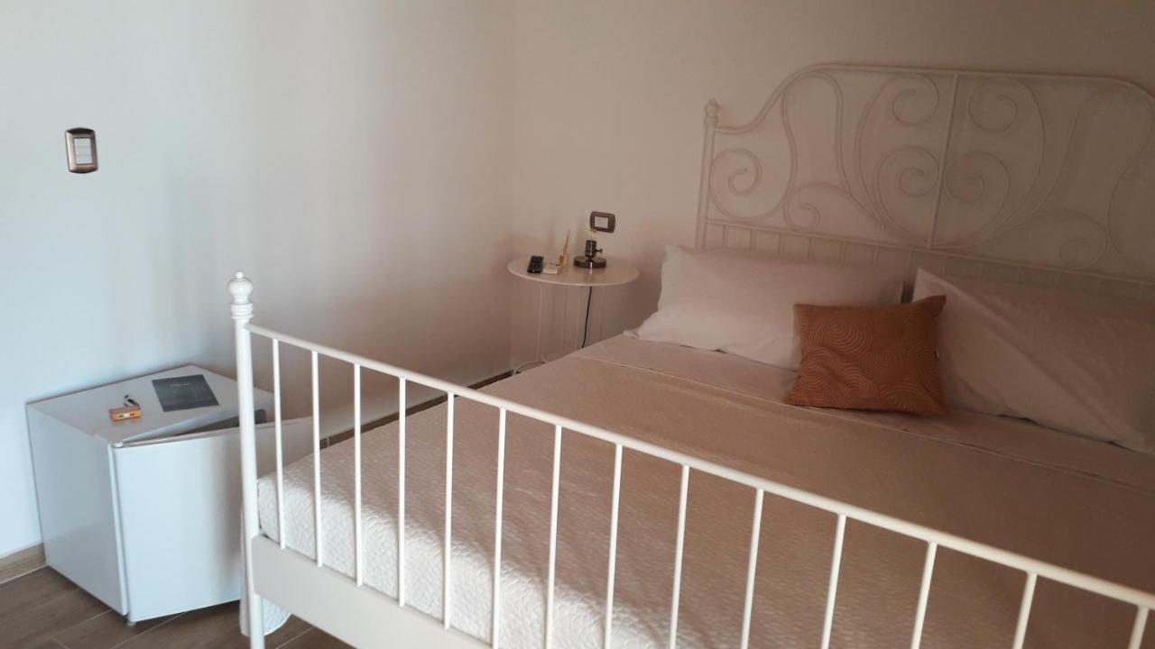 Queen Room with Pool View