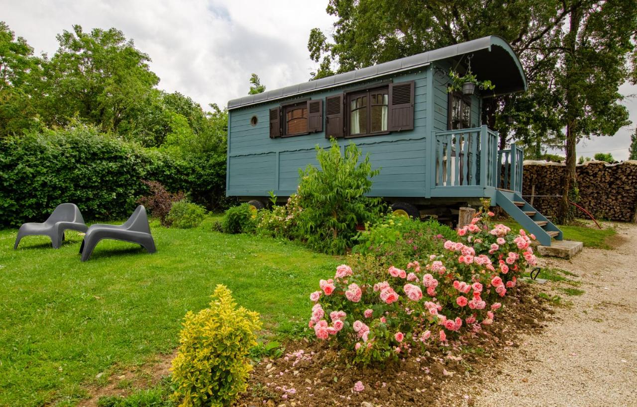 La Roulotte de La Villa des Chouettes - B&B