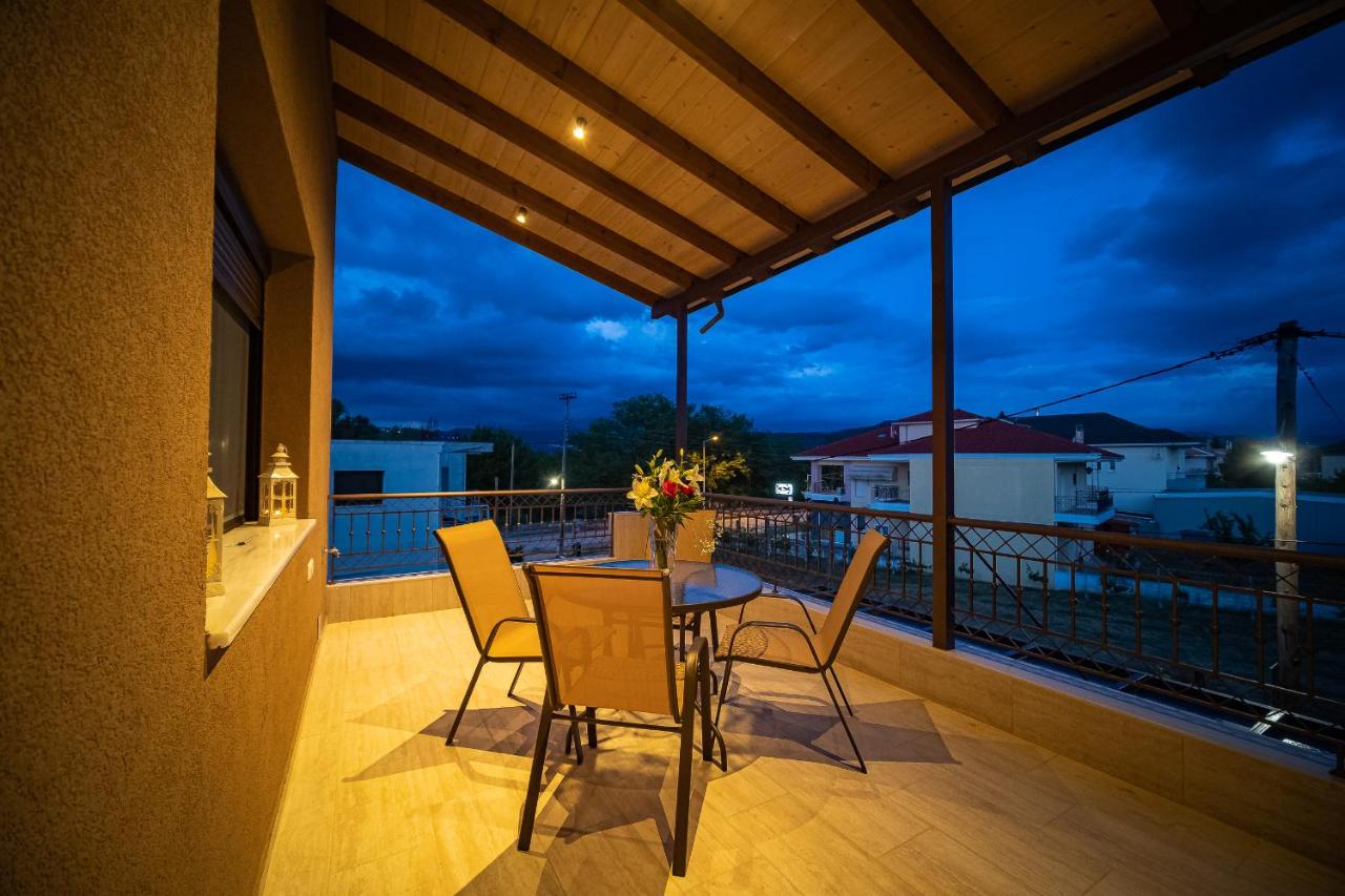 Fresh Living Suites - Bed and Breakfast