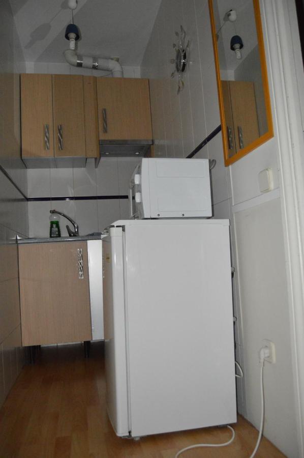 Estudio Puerta del Sol Esparteros - B&B Madrid