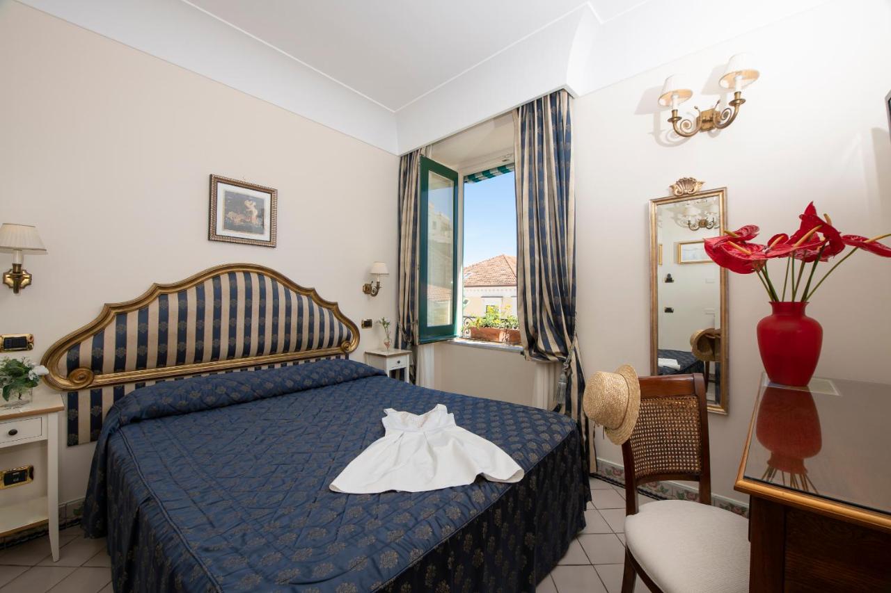 Superior Double Room with Sea View