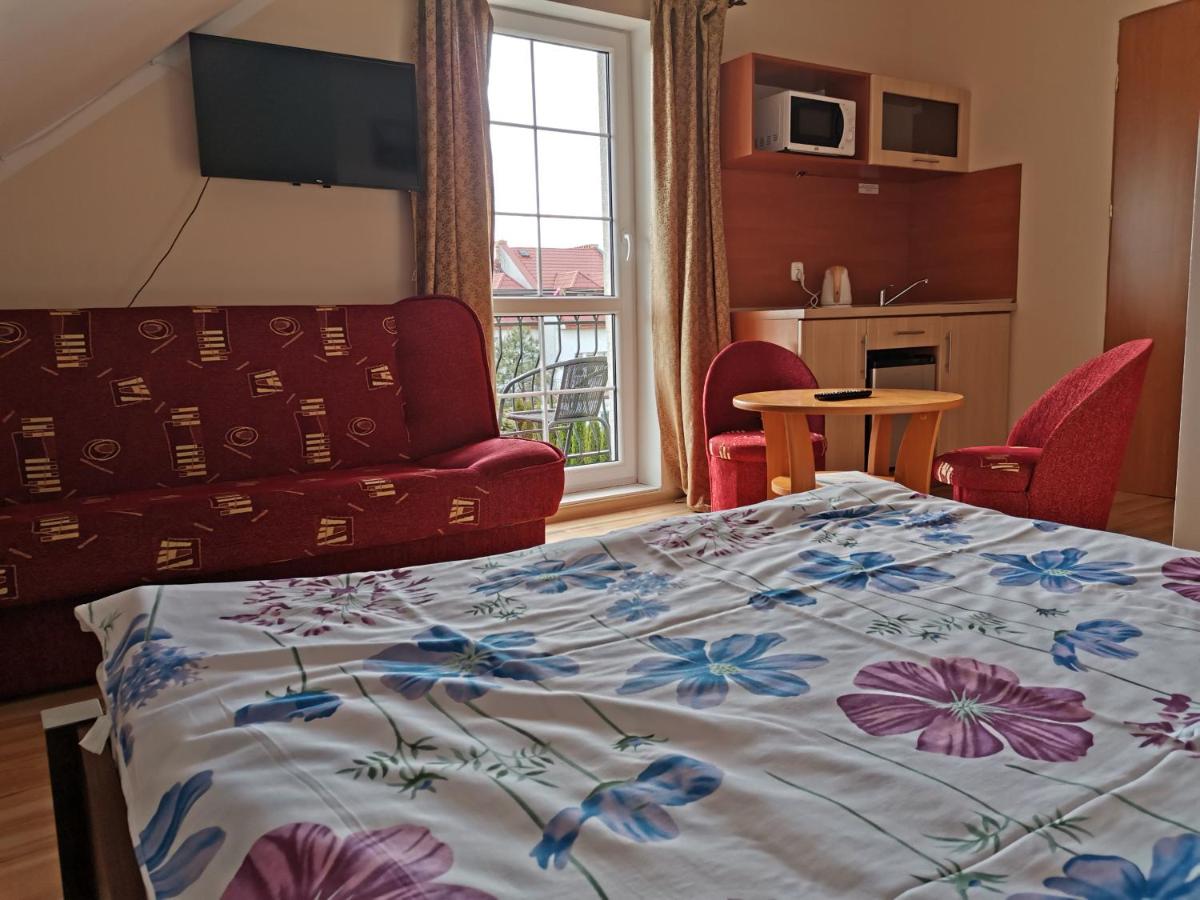 Large Double or Twin Room