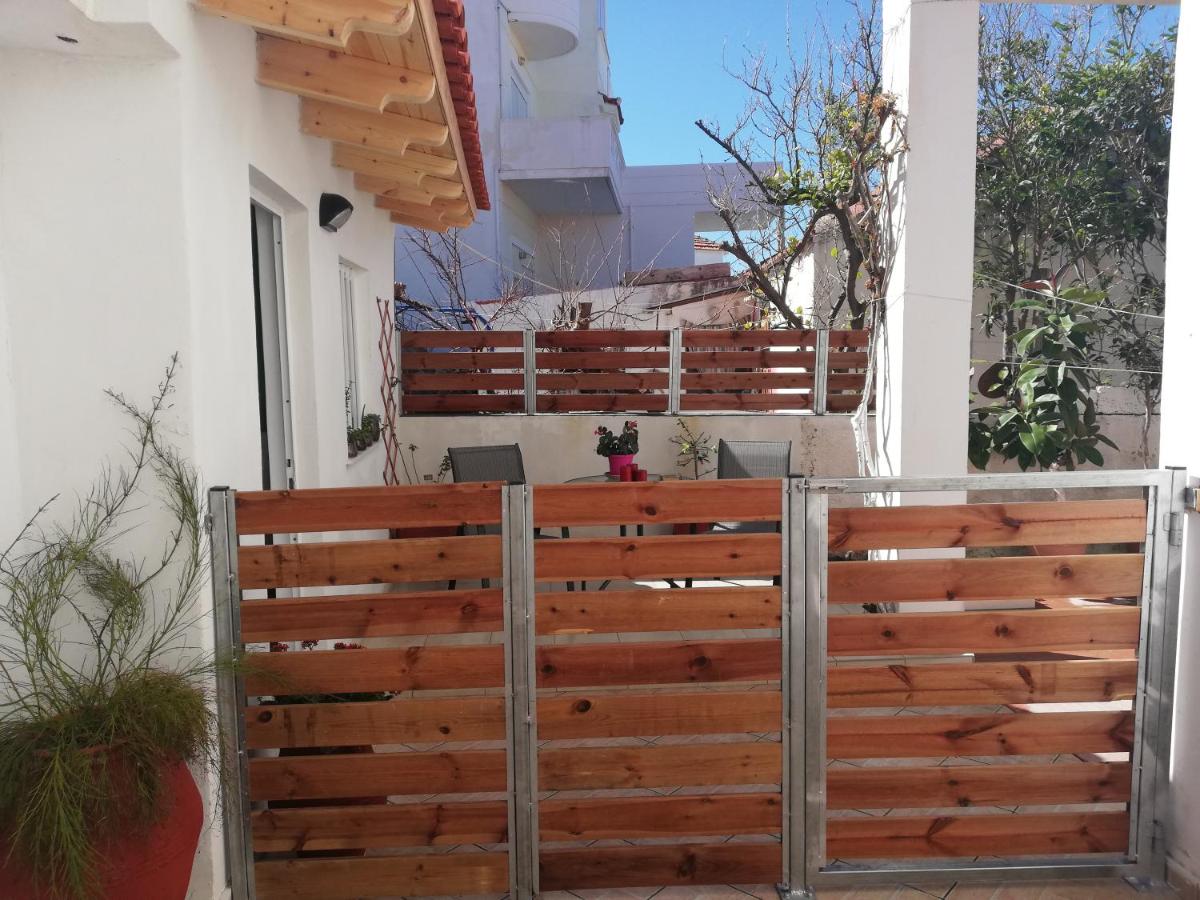 Small Studio with Yard - B&B