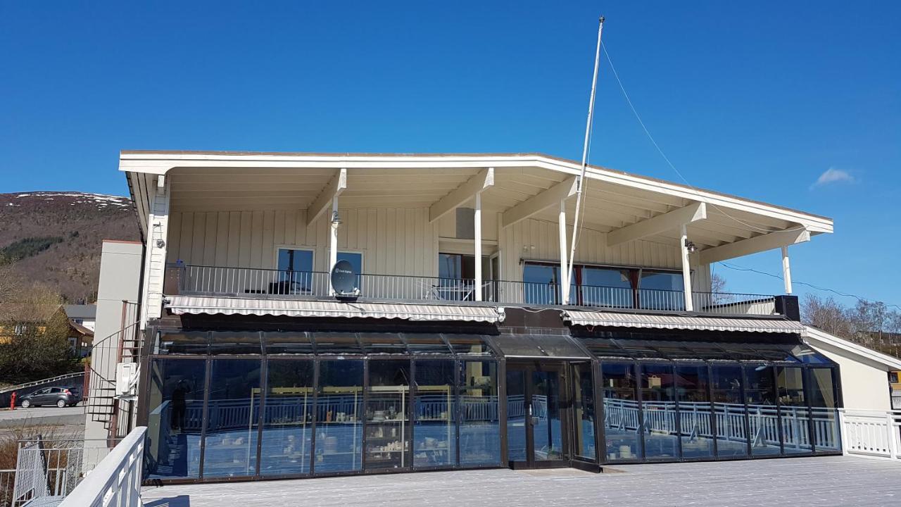 EIDE Gjestehus - B&B