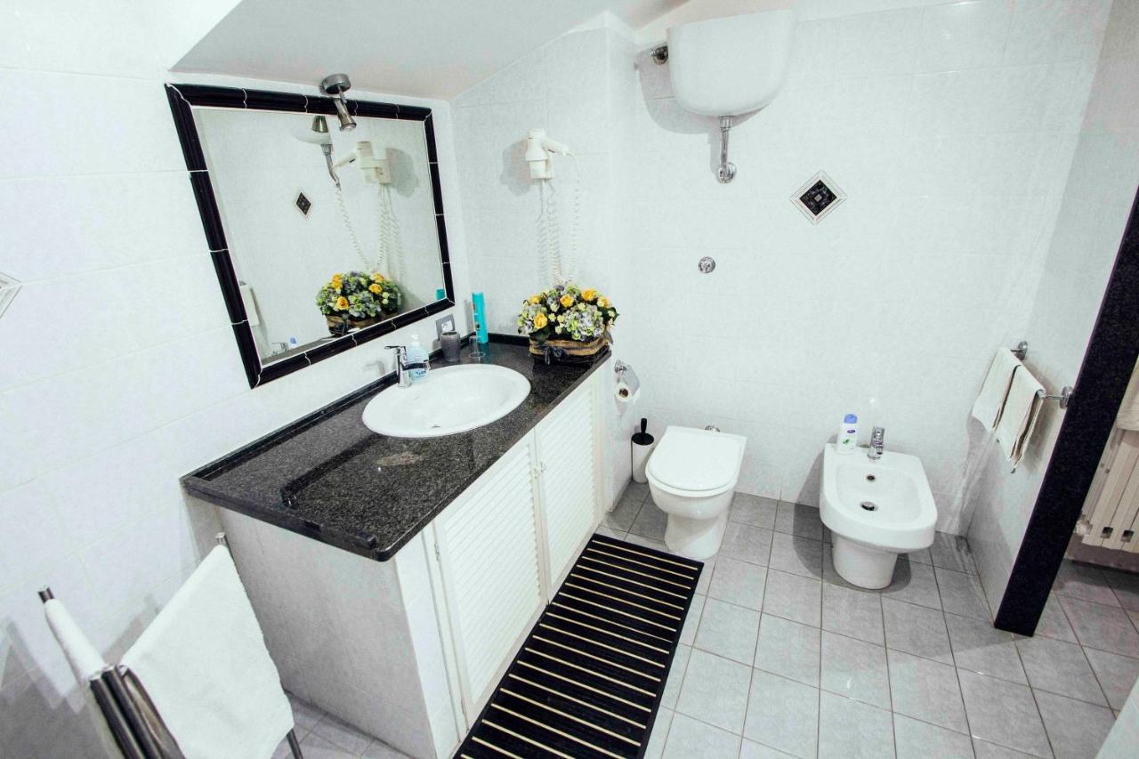 Quadruple Room with Private Bathroom