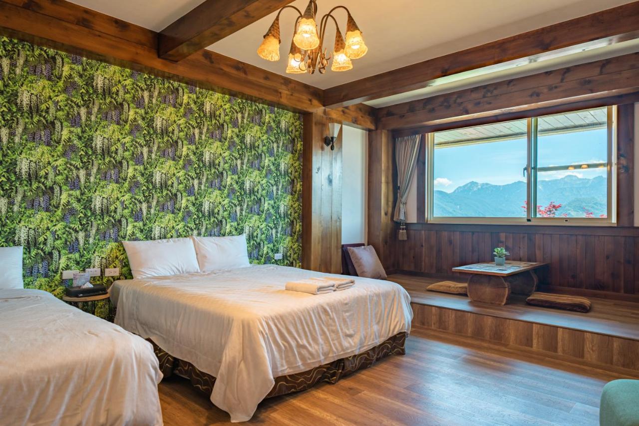 Quadruple Room with Mountain View