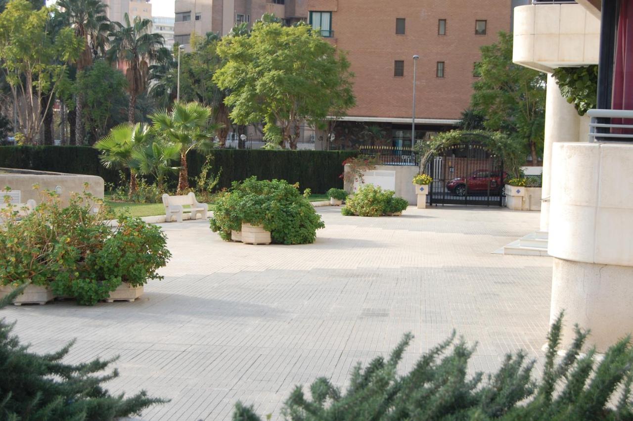 Benidorm Complejo San Francisco - Bed and Breakfast Benidorm