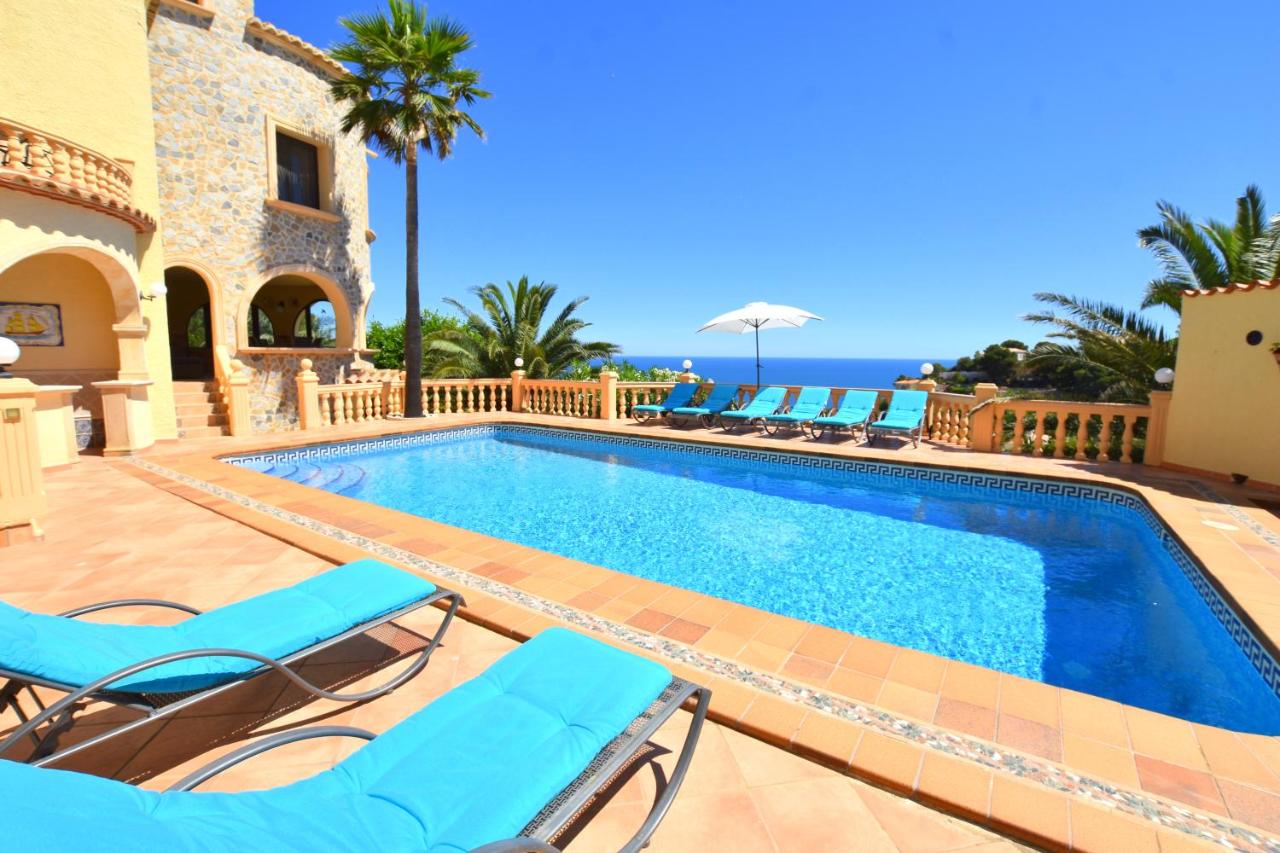 Casa Castillo al Mar - Bed and Breakfast