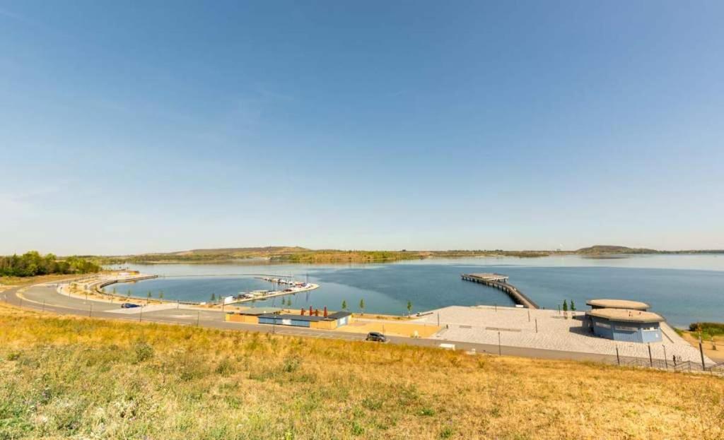 Ferienhaus am Geiseltalsee mit Sauna - Chambres d’hôtes
