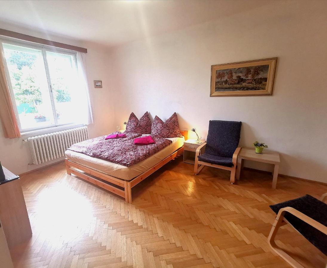 Chambre Double - Vue sur Jardin