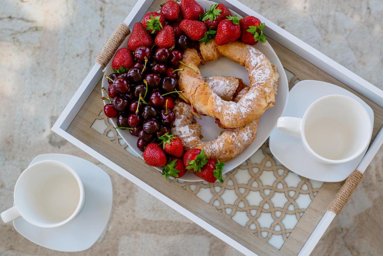 Mediterranean vacation home with pool Petrovac - B&B Budva