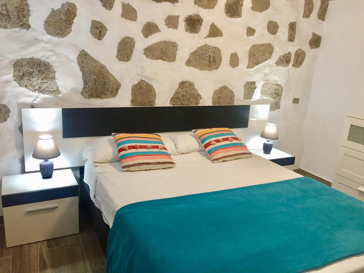 Olive Bungalow Solo Adultos - Bed and Breakfast Gran Tarajal