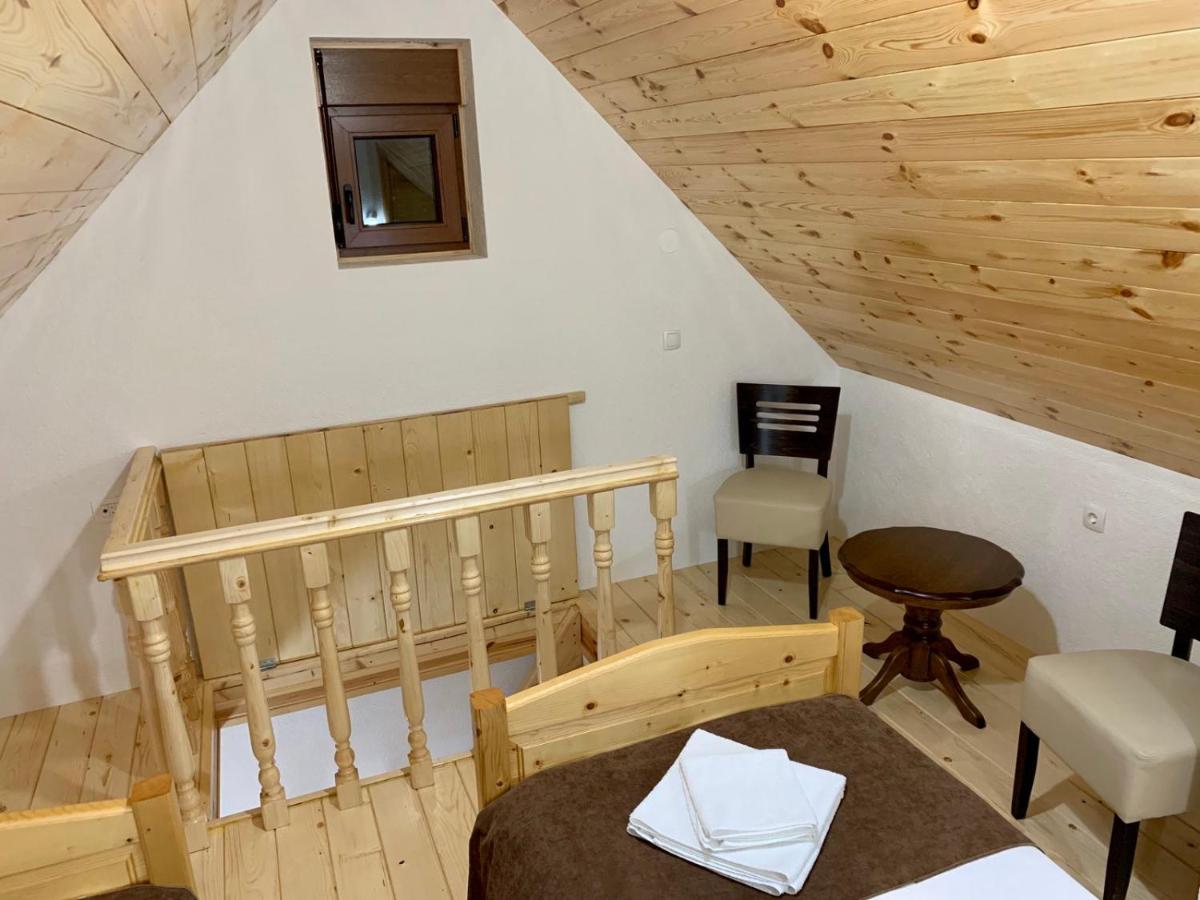Driepersoonskamer met Eigen Badkamer