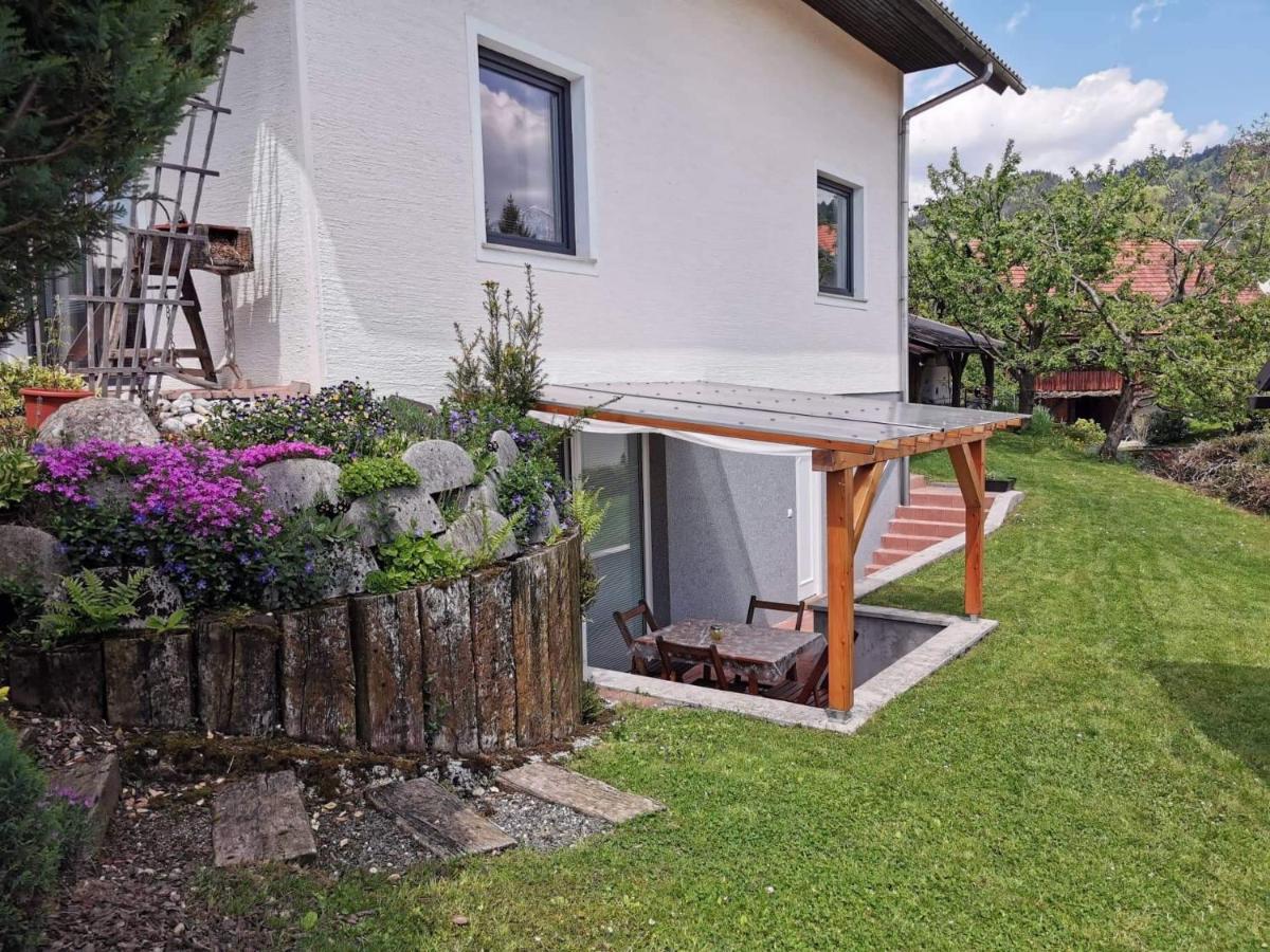 Apartma Slivnik - B&B