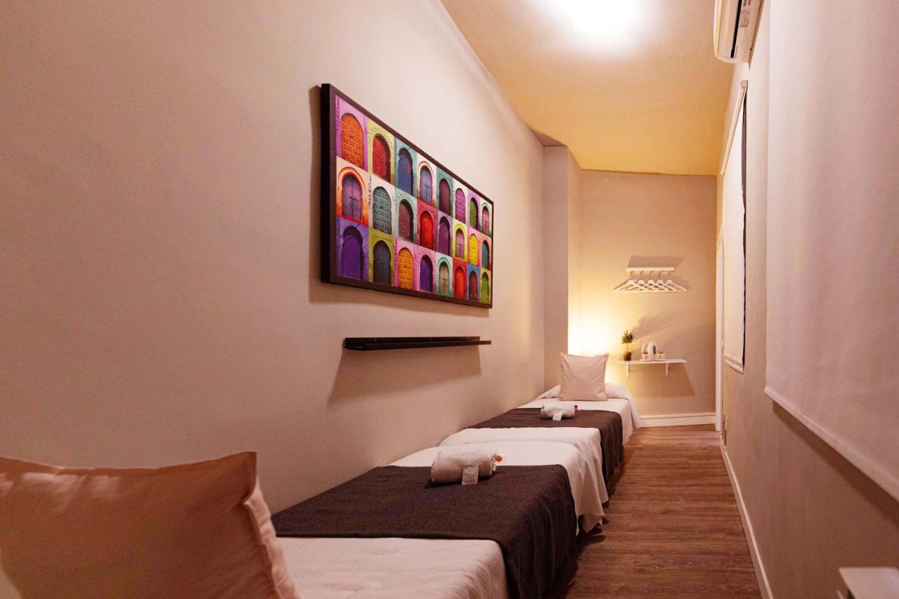 Twin Room with Private Bathroom