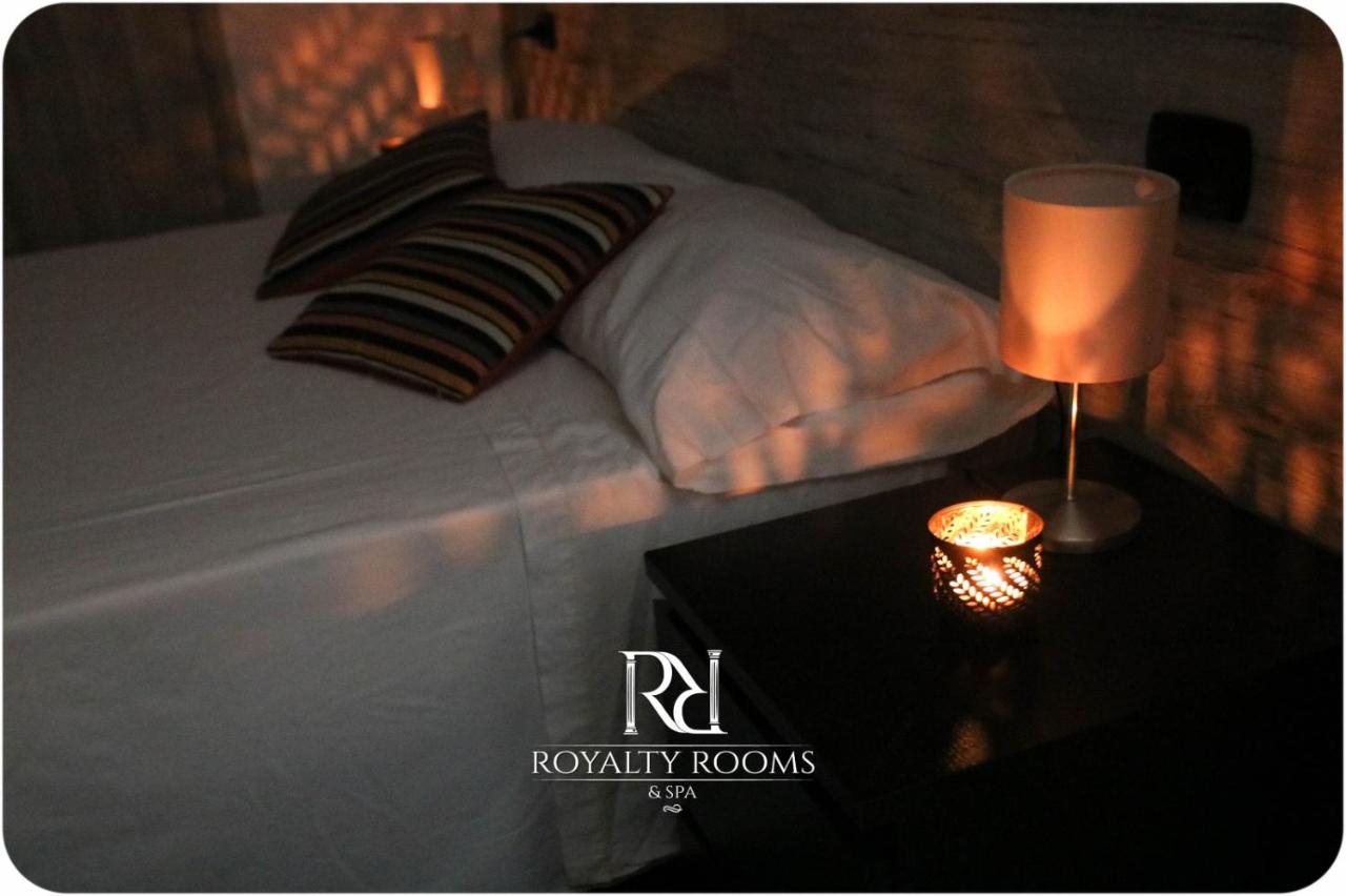 Royalty Rooms & Spa - B&B