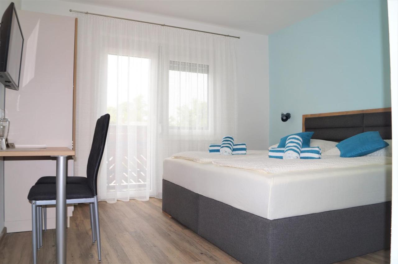 Double Room with Lake View