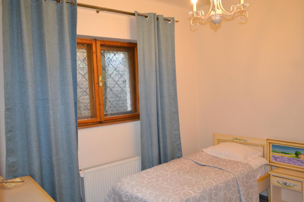 Twin Room upper floors no elevator