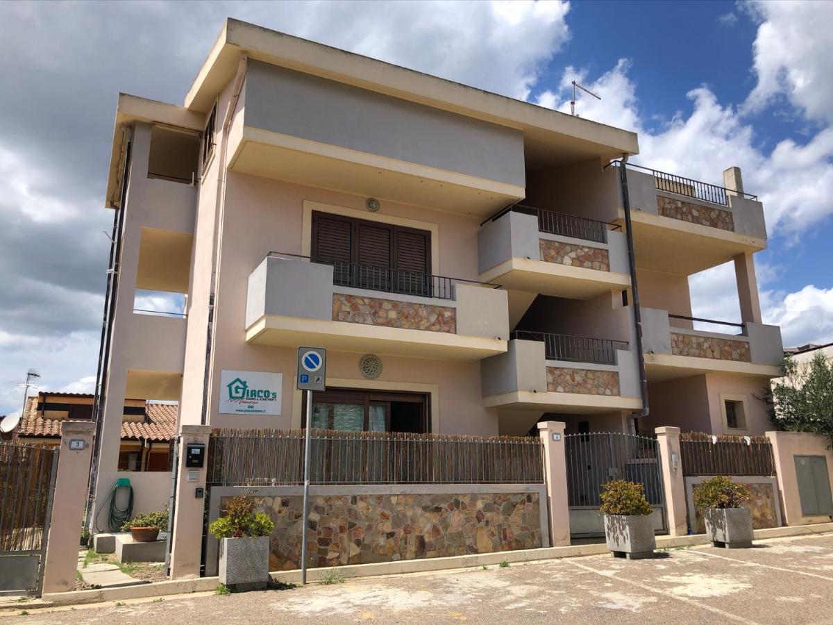 Giaco's Apartments 1 - B&B