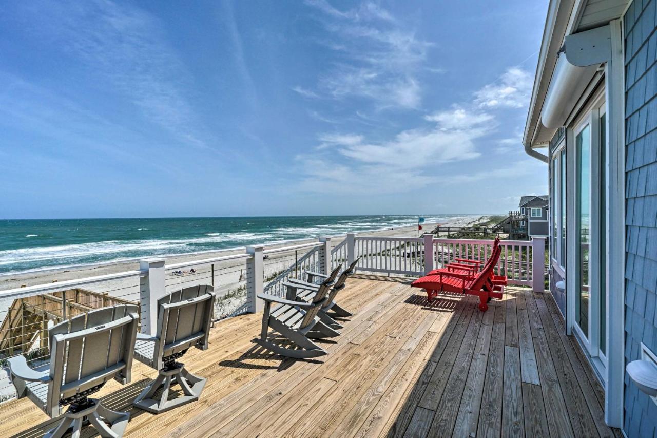 B&B Topsail Beach - Beachfront Oasis with 2 Large Decks, BBQ and Views! - Bed and Breakfast Topsail Beach