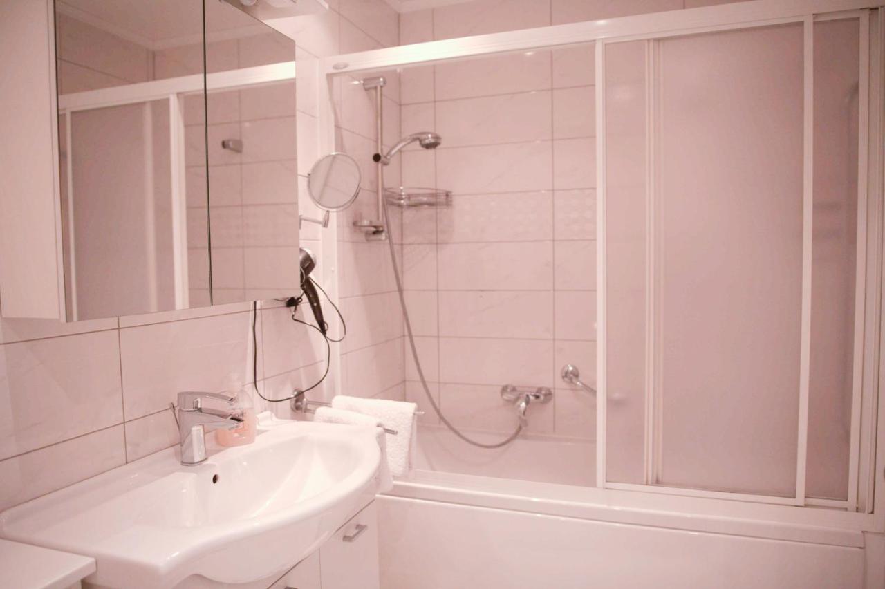 Deluxe Two-Bedroom Apartment