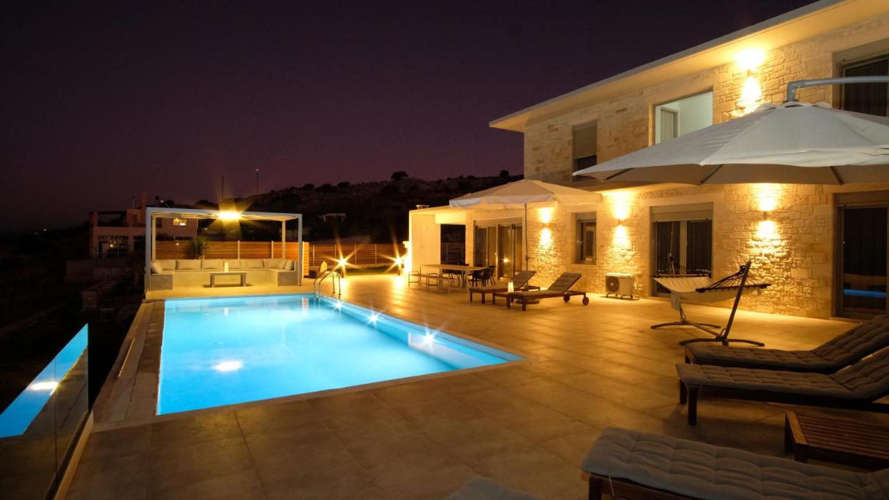 Eva Villas East, with infinity pool & and panoramic sea view - B&B Gerani