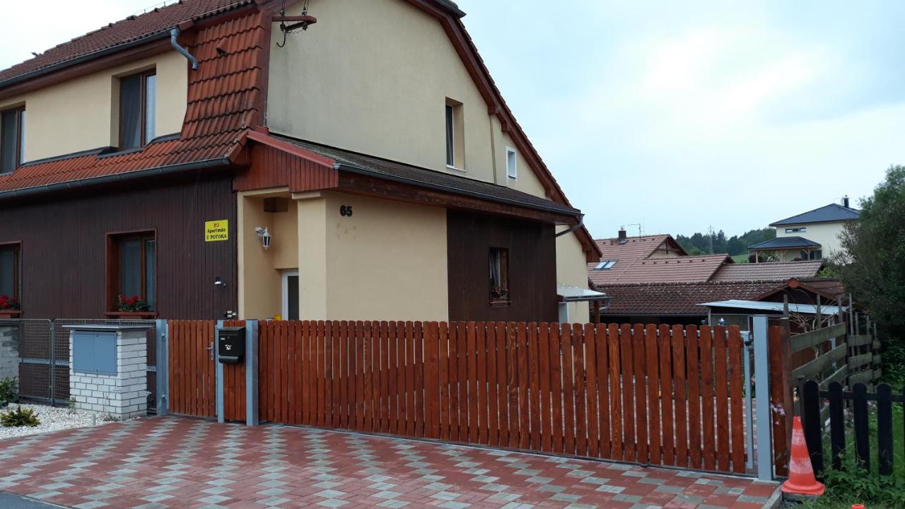 B&B Sadov - Apartmán u potoka - Bed and Breakfast Sadov