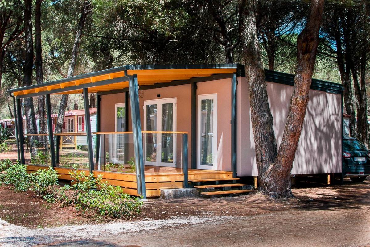 B&B Fazana - Lux Camp Bi Village, Mobile home Villa Buba - Bed and Breakfast Fazana