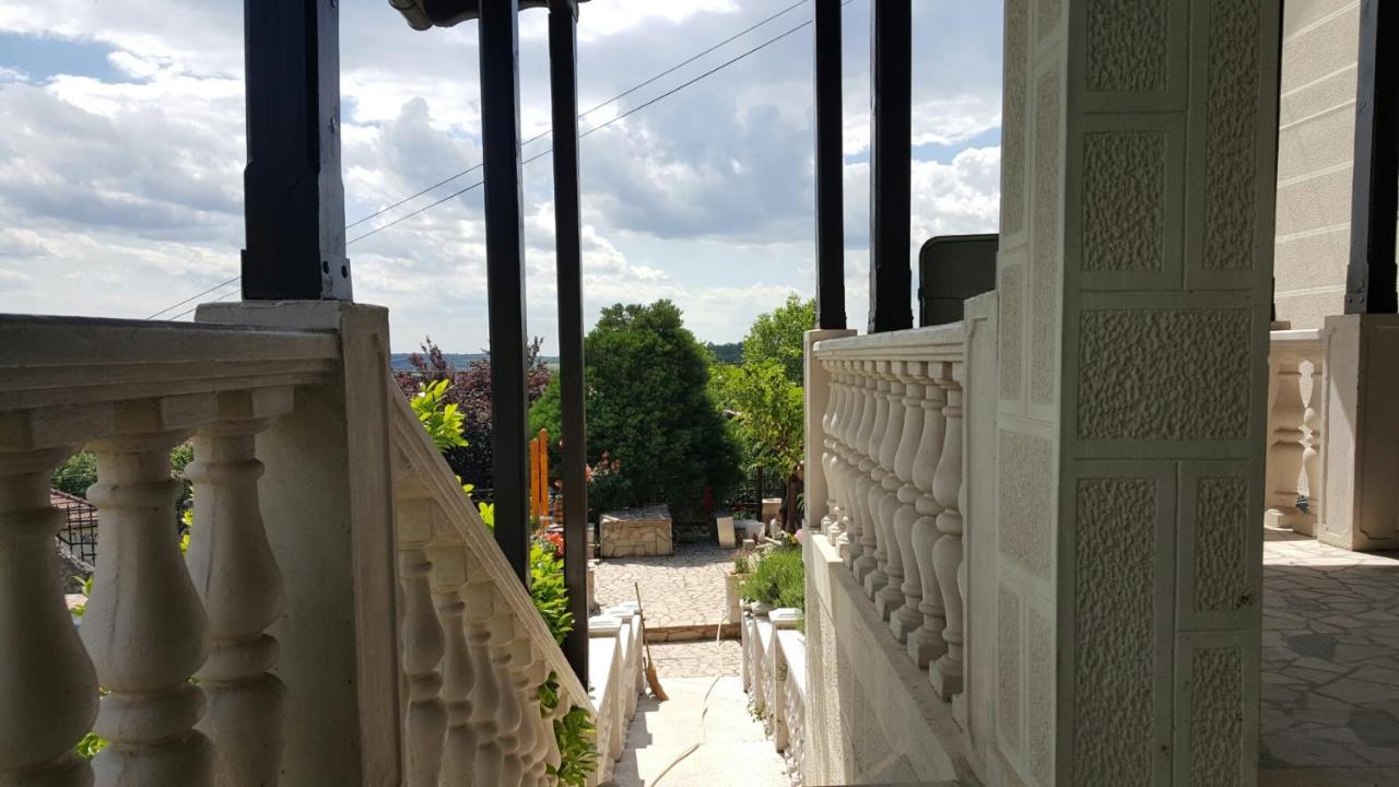 VILA PEKEČ - B&B Mala Moštanica