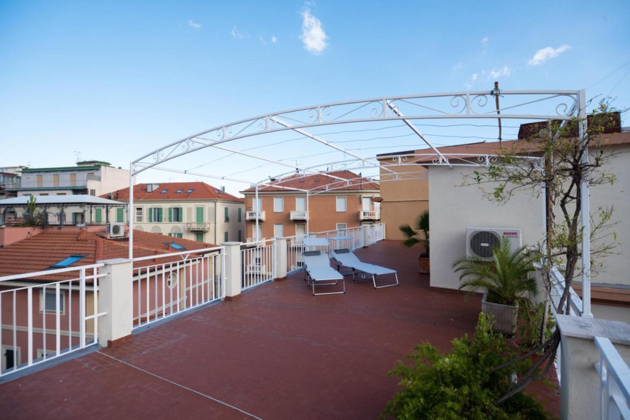 RESIDENCE SANTO DOMINGO - B&B Alassio