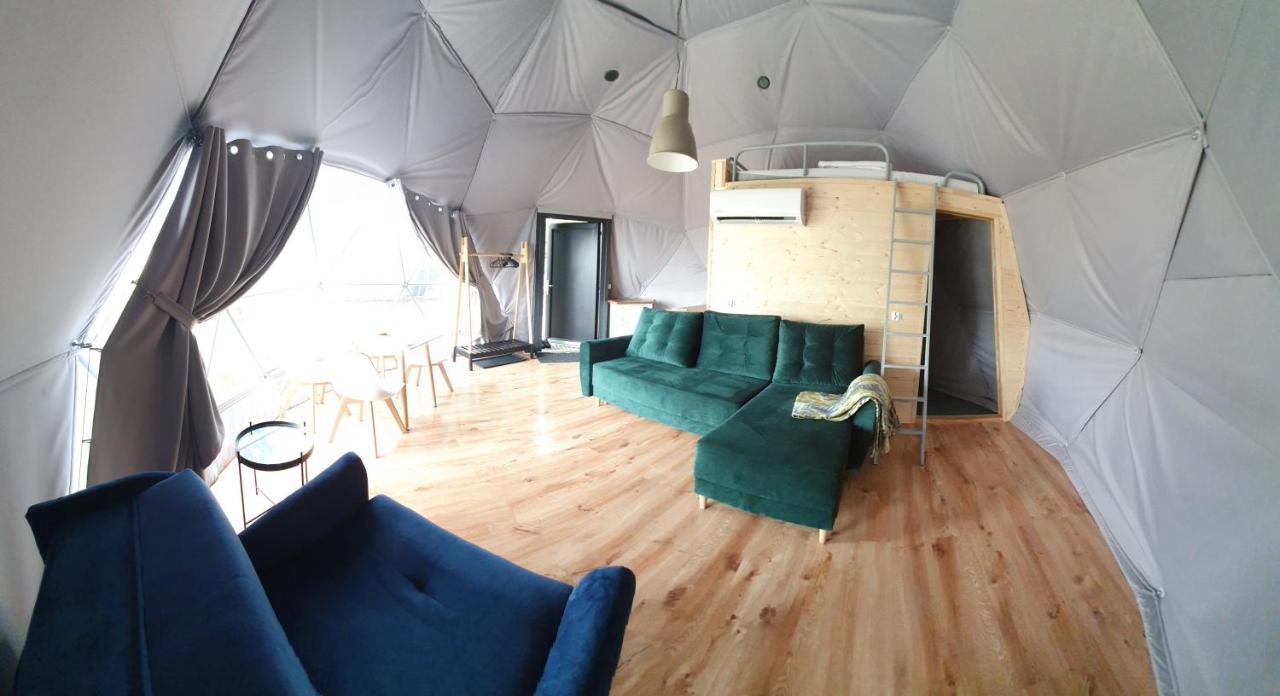 Luxurious tent 