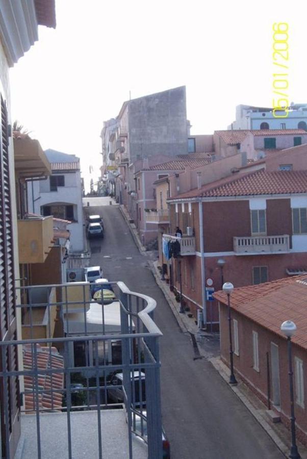 Appartamento AZZURRO con Balcone e panorama sul paese Santa Teresa Gallura - B&B