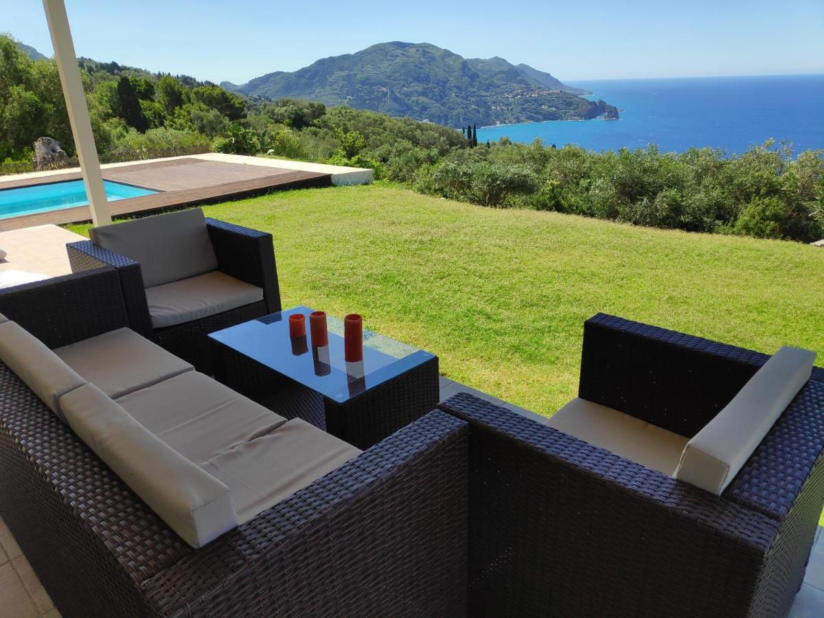 Villa con Vista Mare