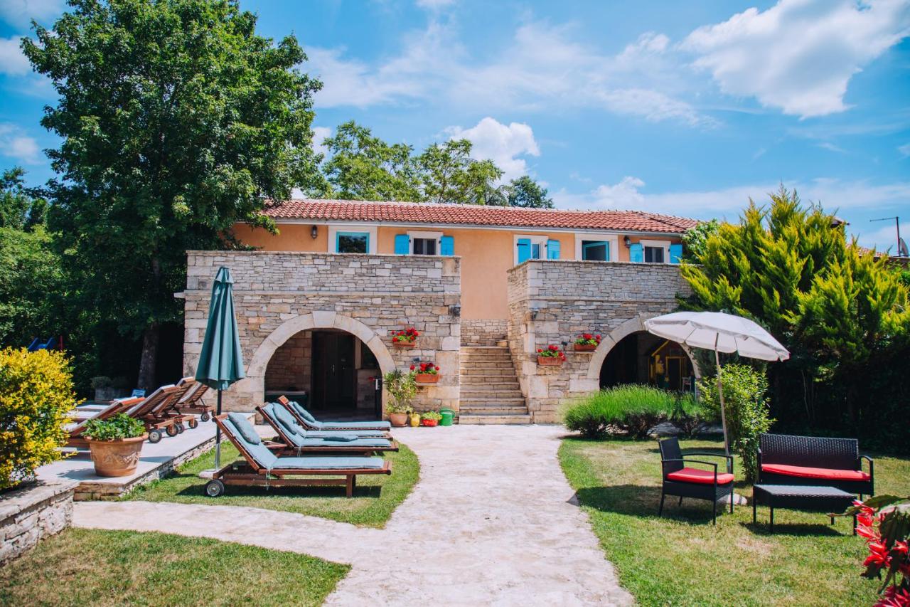 Casa Karnevali - Bed and Breakfast Žminj