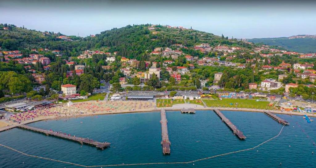 Apartma Jadran - B&B