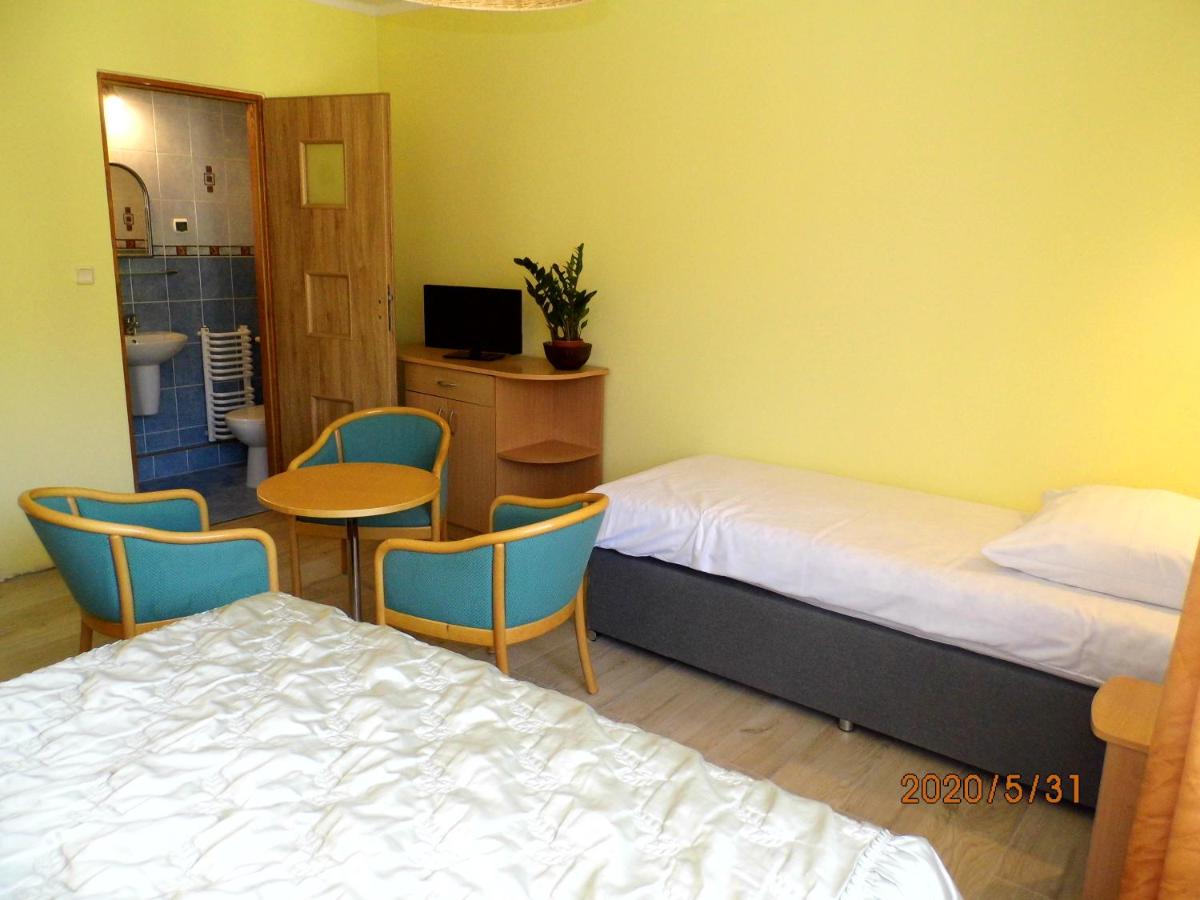 Habitación Triple con balcón