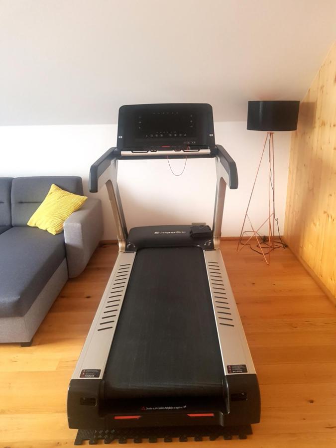 Luxuriöses Dreibettzimmer mit Sauna