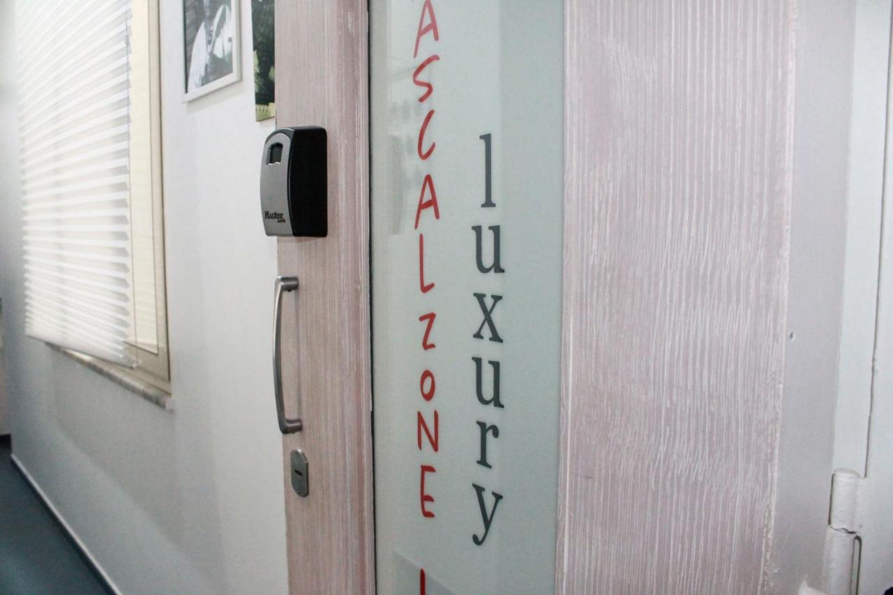 Mascalzone latino luxury rooms - B&B Napoli