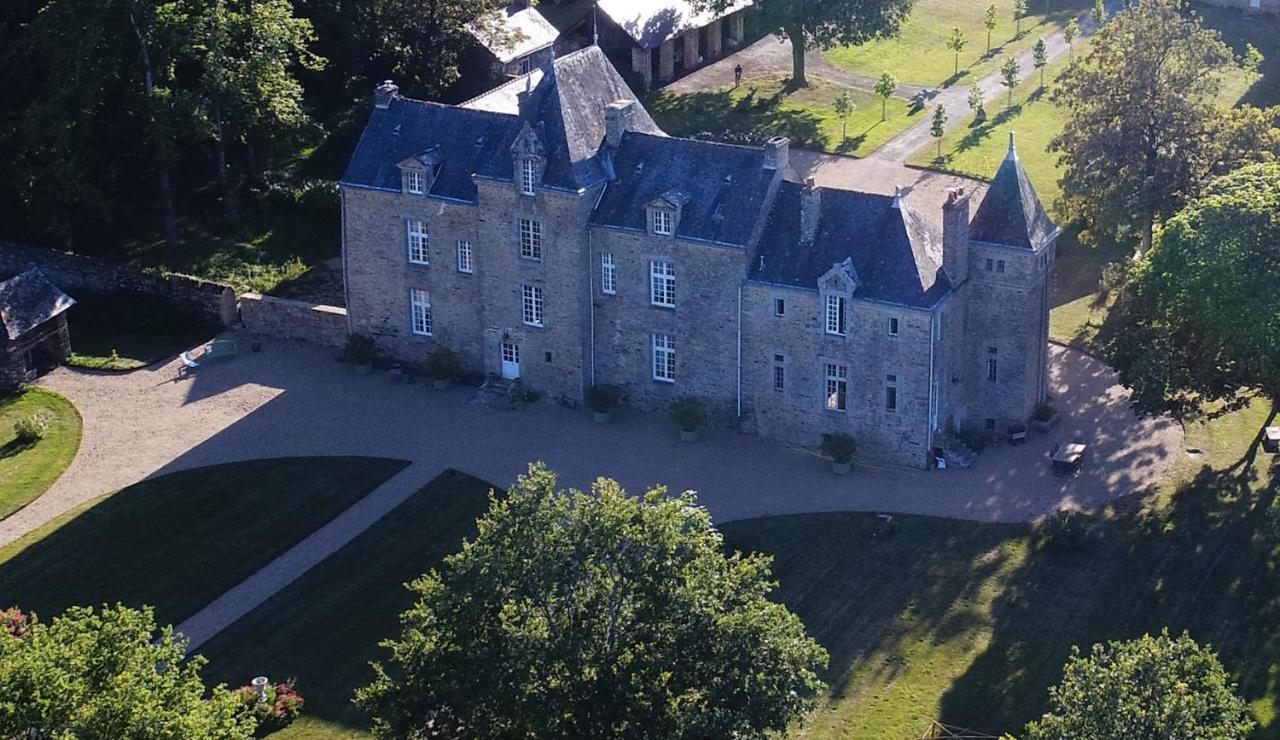 Château de Cadouzan - B&B