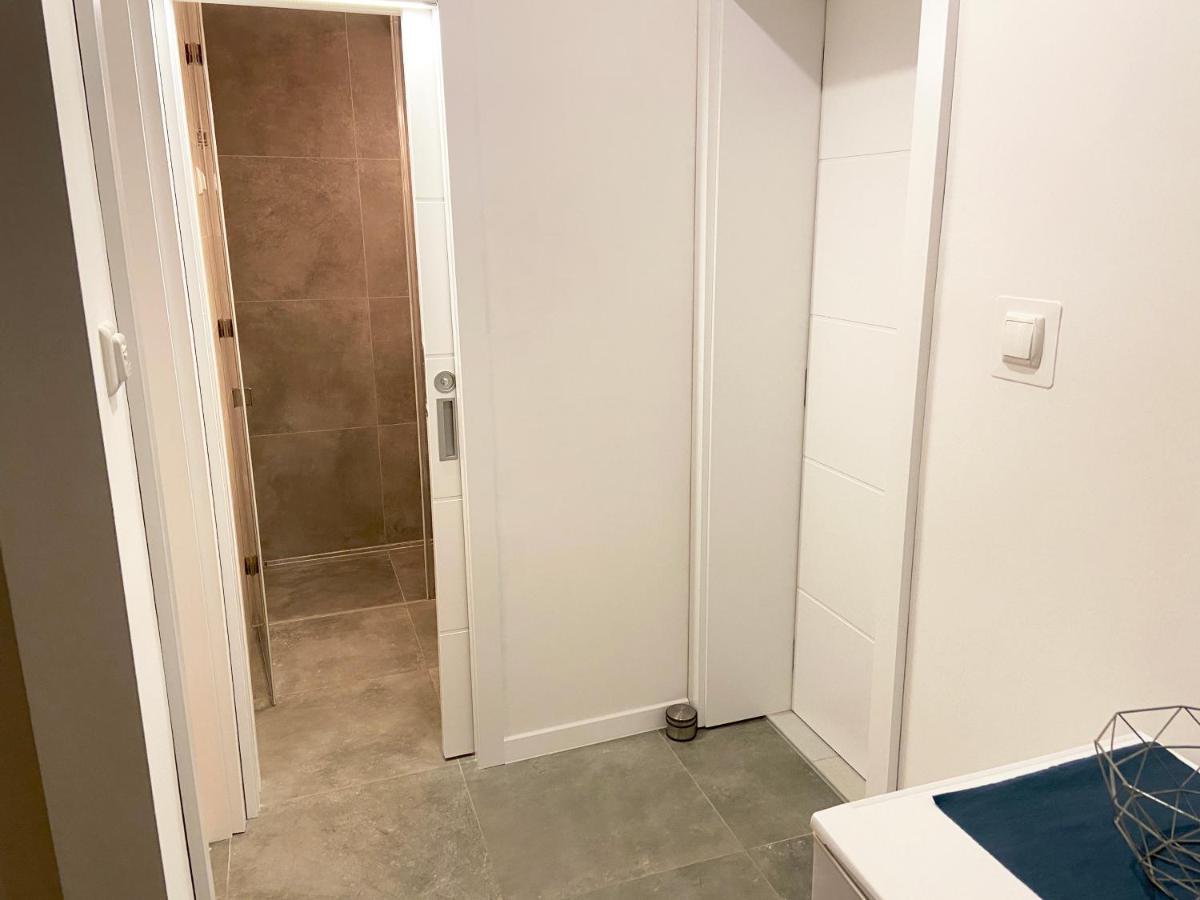 One-Bedroom Apartment with Balcony