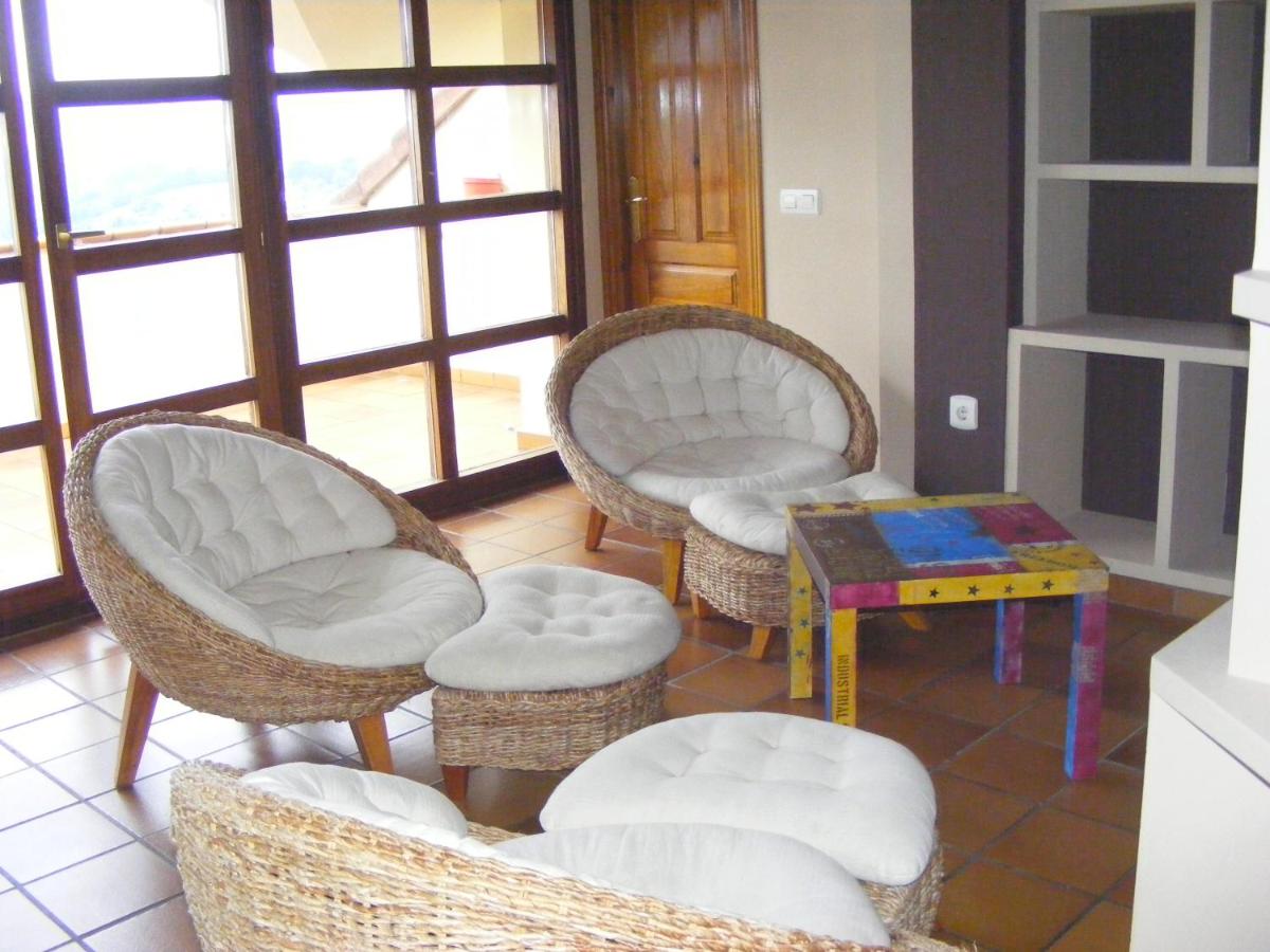 Casa Antuña - B&B Leceñes