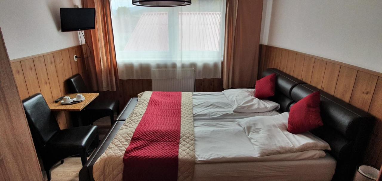 Standard Doppel- oder Zweibettzimmer
