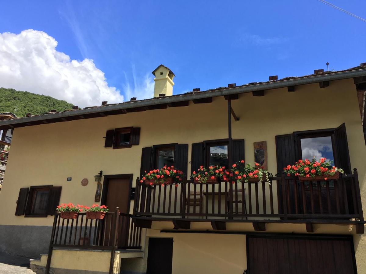 B&B Aosta - Aosta Mountain House- Casa La Chapelle - Bed and Breakfast Aosta