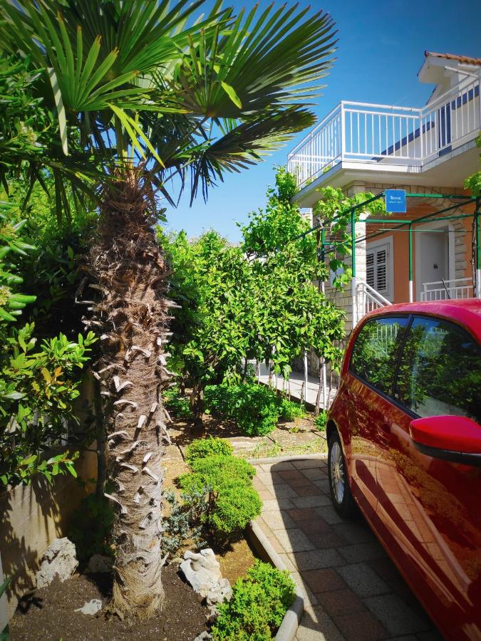 Apartman Antulov Srima - Chambres d’hôtes