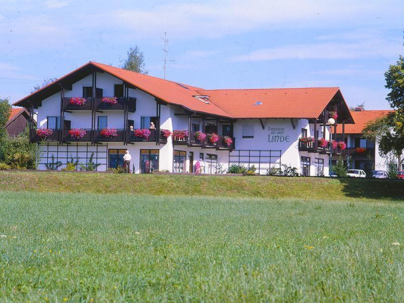 B&B Bad Birnbach - Pension an der Linde - Bed and Breakfast Bad Birnbach