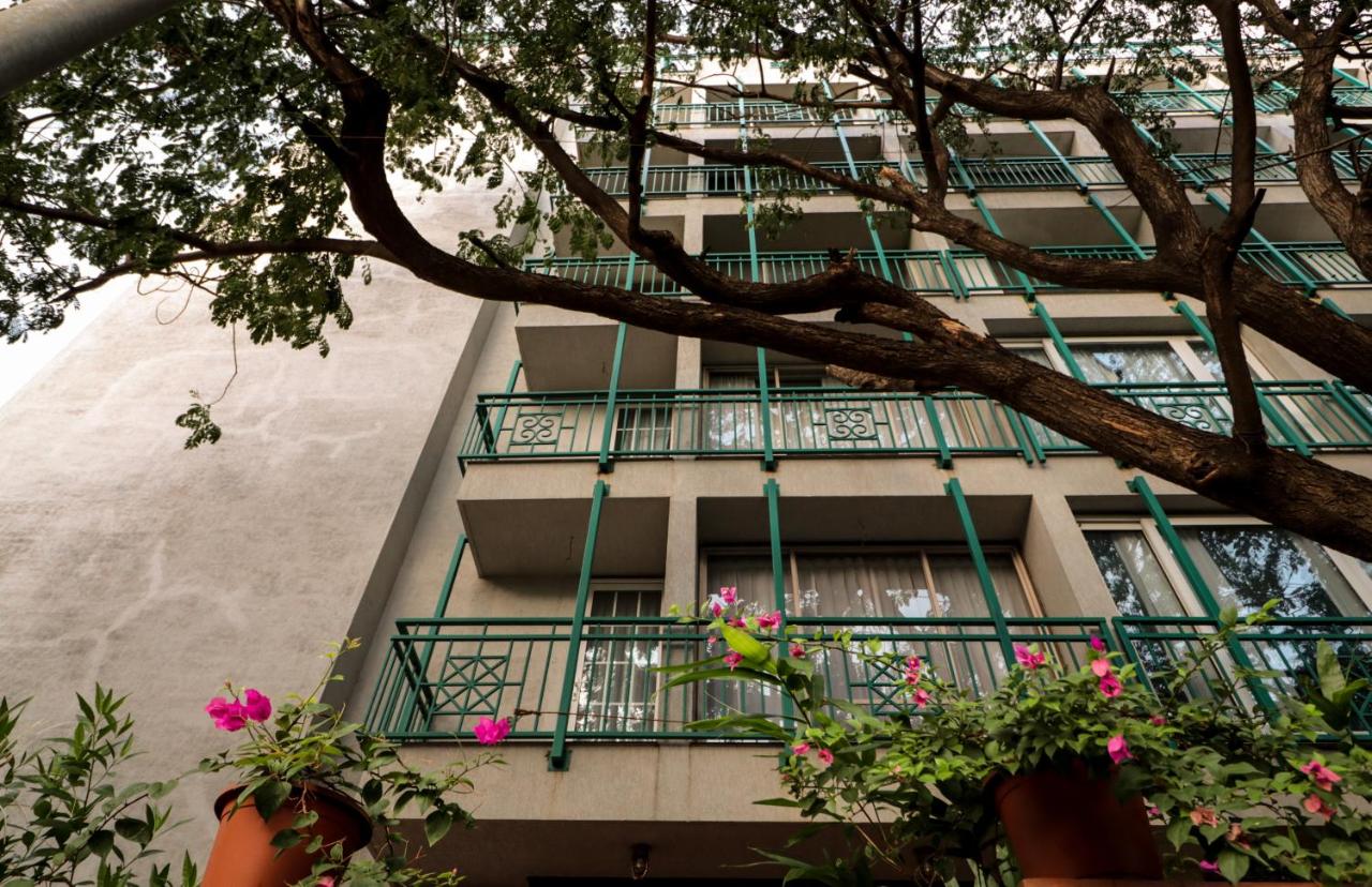 B&B Surat - Bougainvilla Apartment - Bed and Breakfast Surat