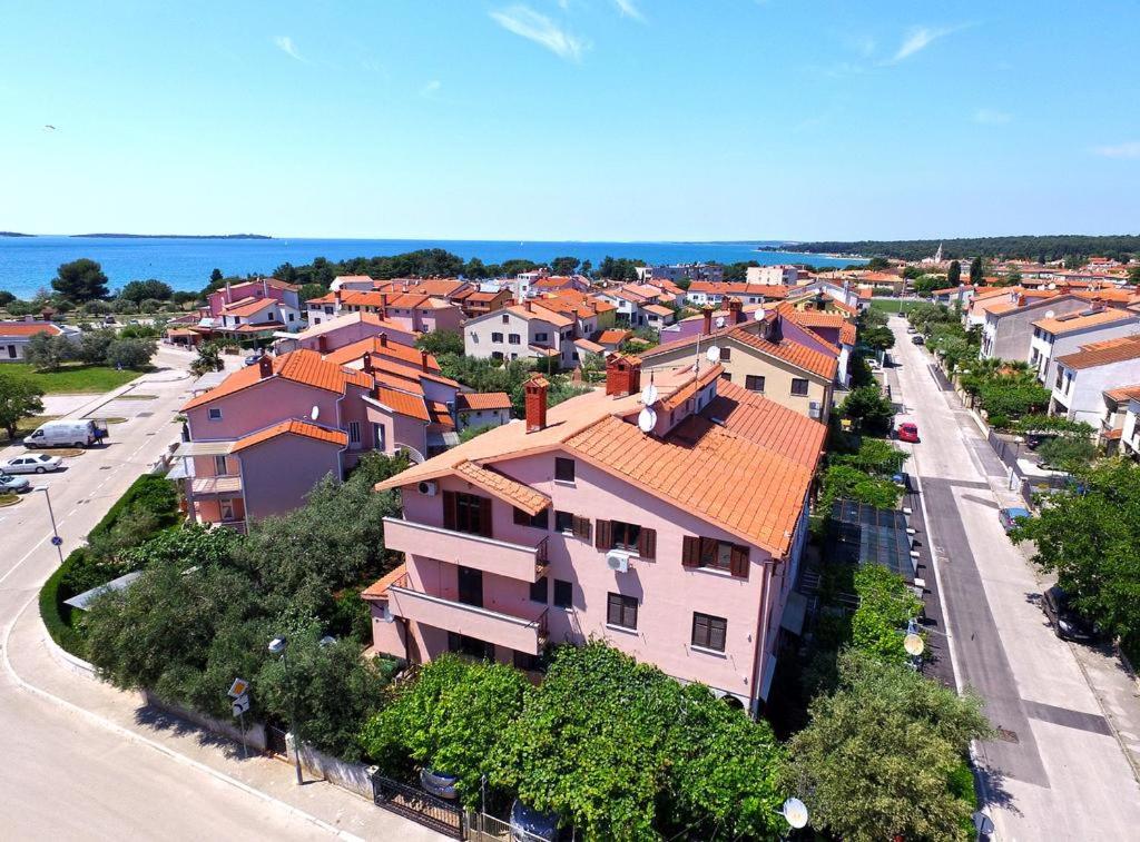 BrijuniSol - 3 Apartments Top Position near the Beautiful Beach - B&B