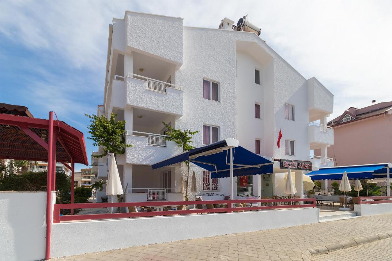 Apartment mit Balkon